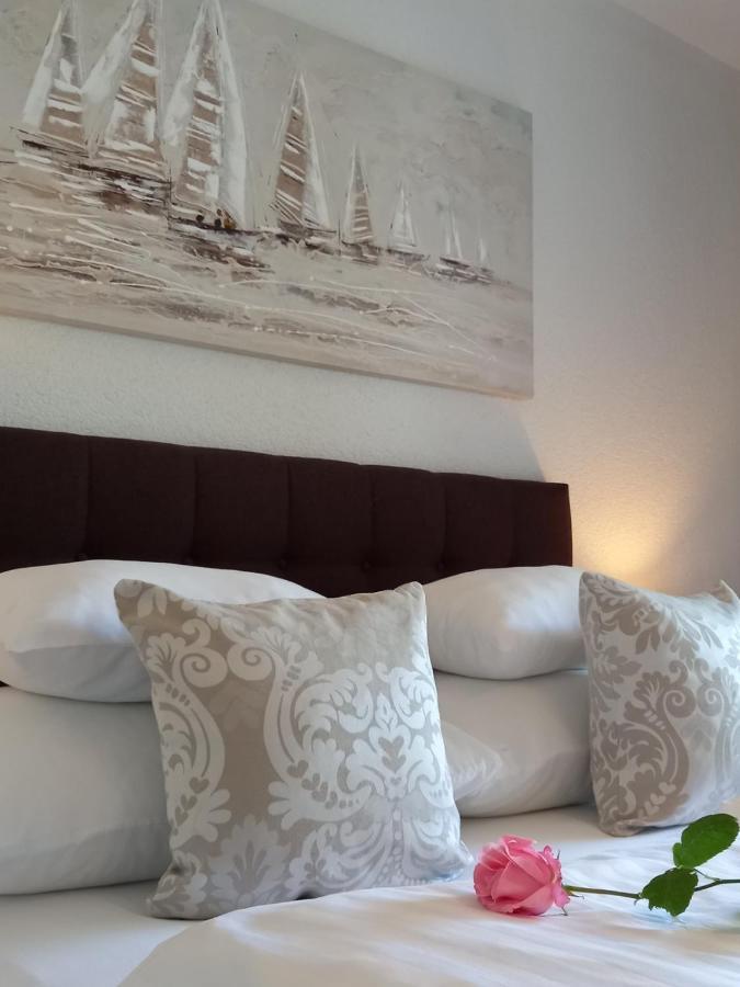 Garfild 1 Guest House Нови-Винодолски Экстерьер фото